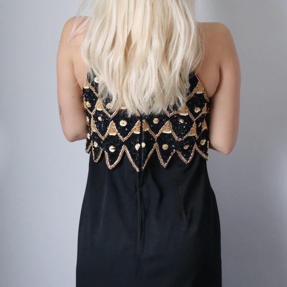 Black & gold glamorous vintage sequined gown - Picture 5 of 7